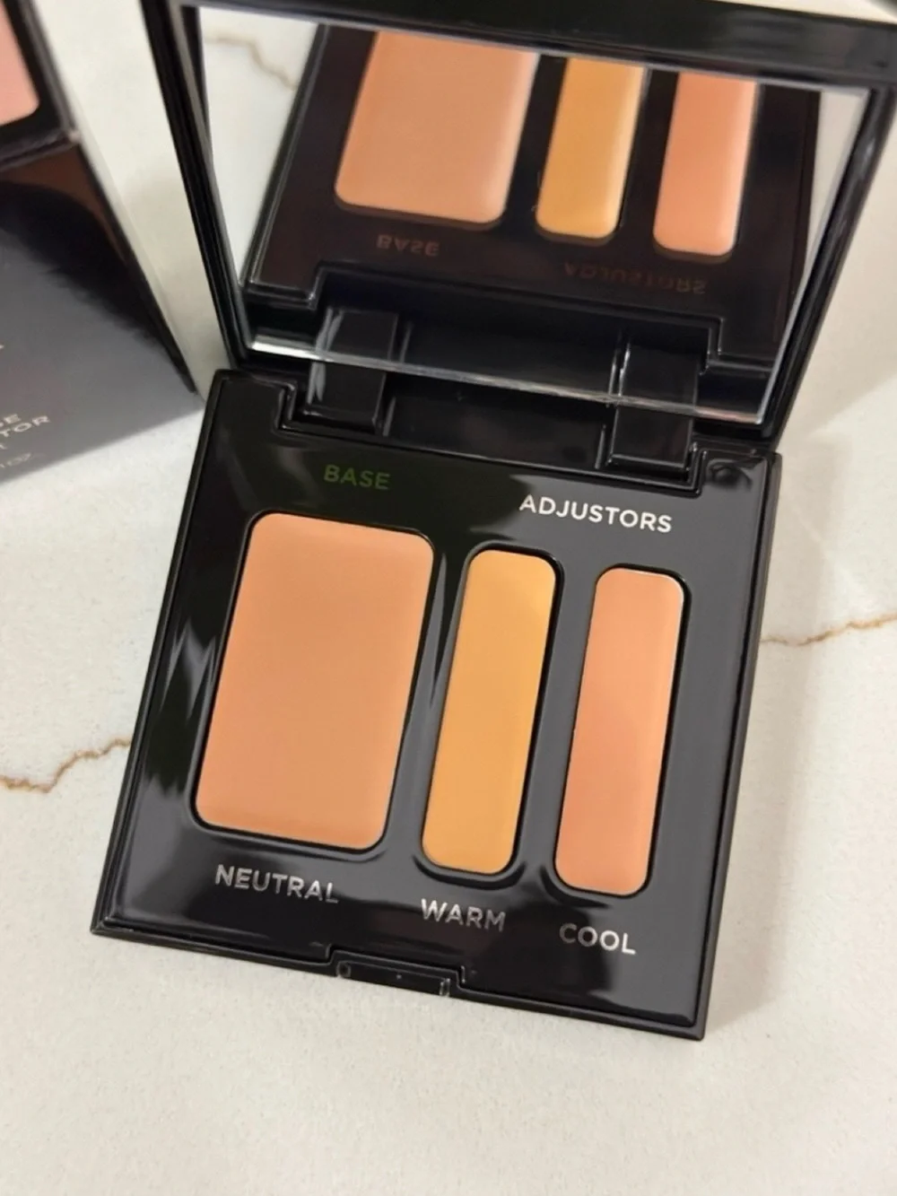 Laura Mercier Secret Camouflage Complexion Perfector - Warm Beige